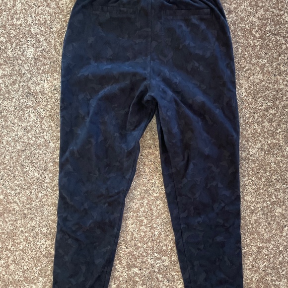 Athleta Farallon Jogger Blue Stratum Camo Size 6 Tall - Picture 7 of 8